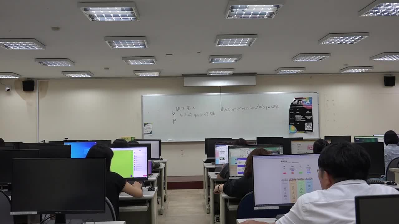 AI 工具實作研習系列活動- Padlet工具 5